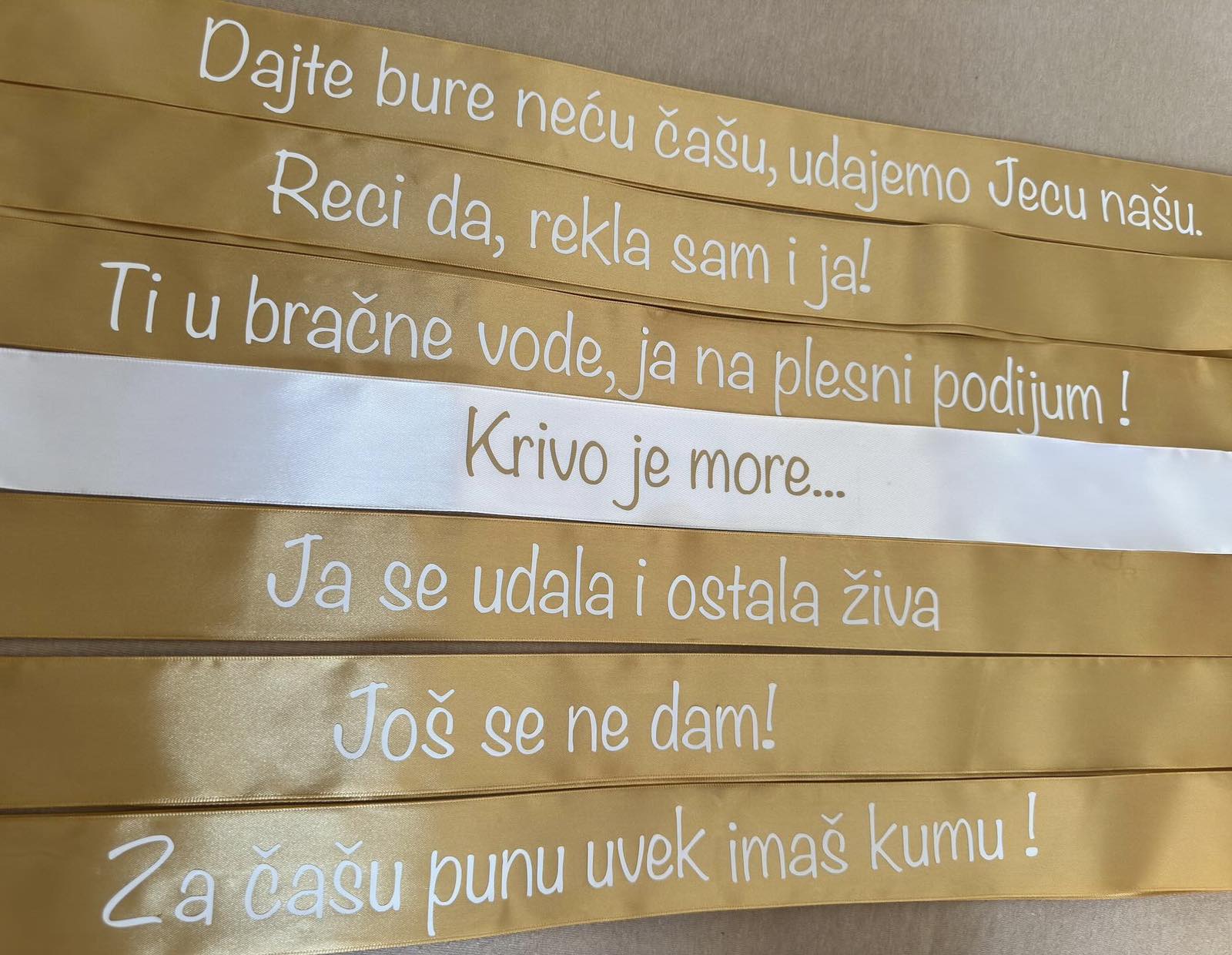 Lente za devojačko